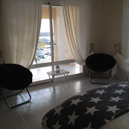 Apartment Lighthouse *